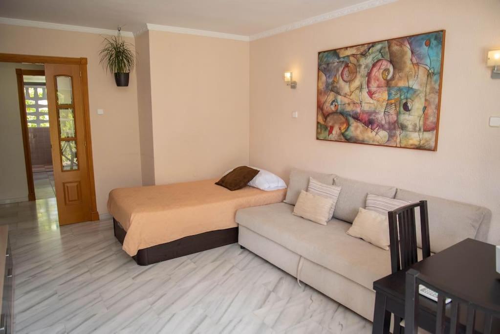 Ferienwohnung Piso Con Jardin Málaga Exterior foto