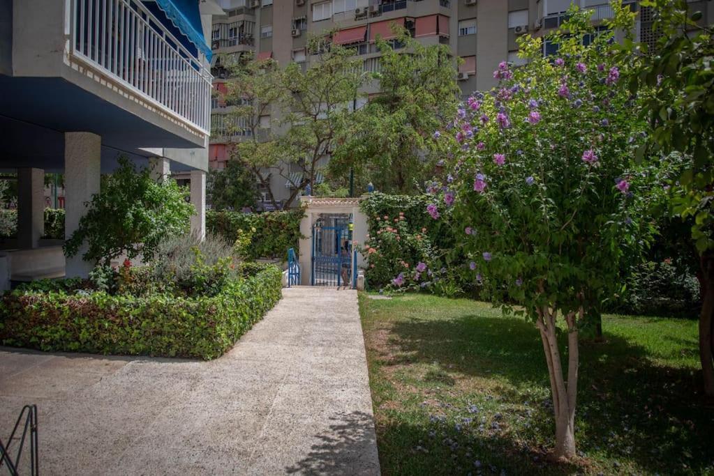 Ferienwohnung Piso Con Jardin Málaga Exterior foto