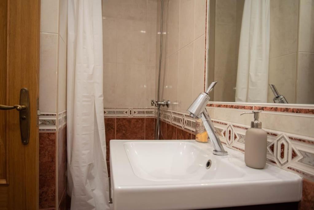 Ferienwohnung Piso Con Jardin Málaga Exterior foto